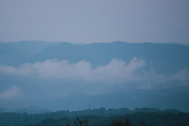 空に浮かぶ雲の写真