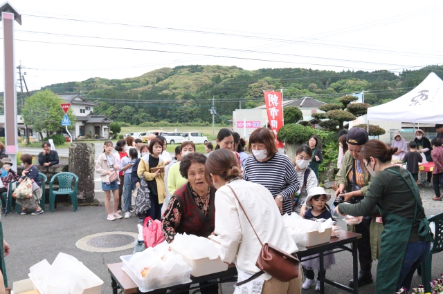 トキの朝市の画像