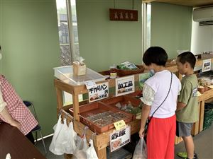 20250608_1区_合戦峰物産舘朝市 (2)