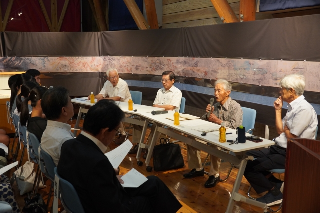 W640Q100_3[記事]企画展「戦後80年やまえの戦争の記憶」写真