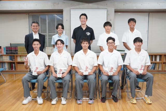 全国大会出場激励金交付式の画像